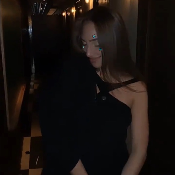 Meet your Posher, Milena - Picture 1 of 1